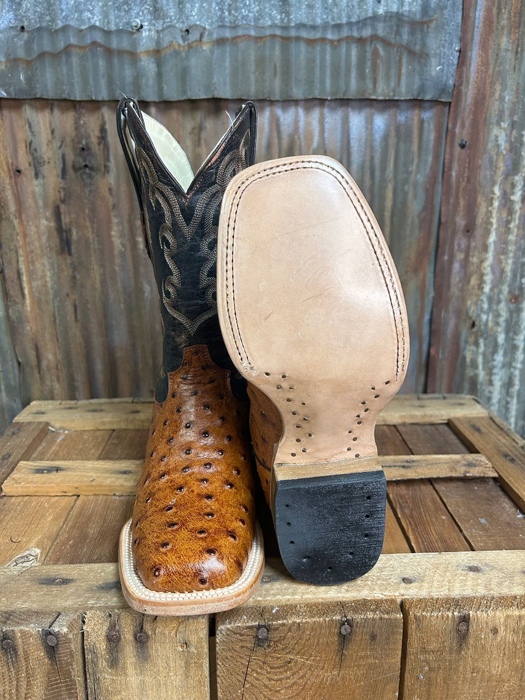 Cowtown Men display picture 1