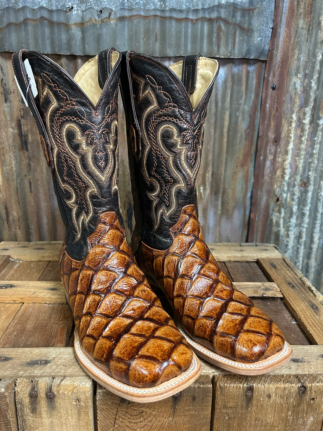 Cowtown Cognac Fish Print Western Boot – Gilleys Western*Work*Outdoor