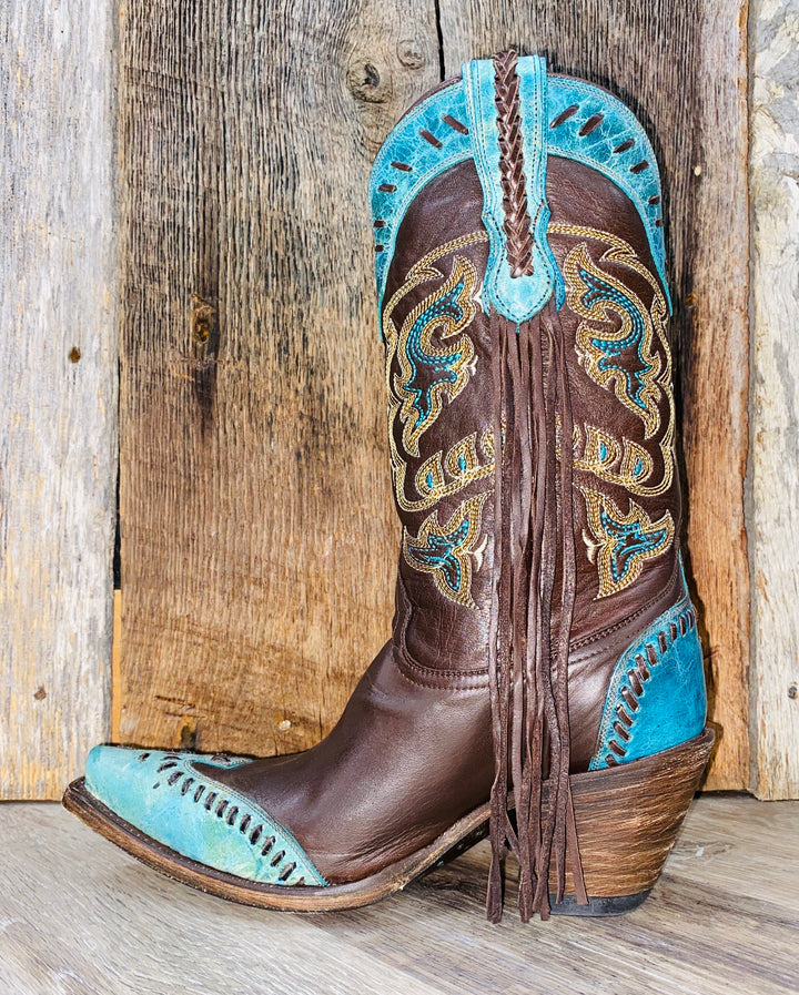 Lucchese Choc Calf/Turq Crater Wingtip – Gilleys Western  display picture 2